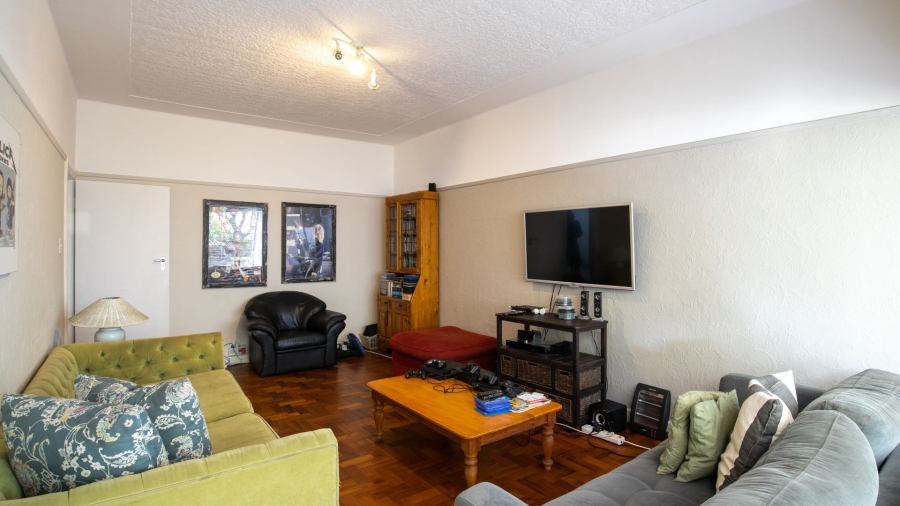 2 Bedroom Property for Sale in Vredehoek Western Cape